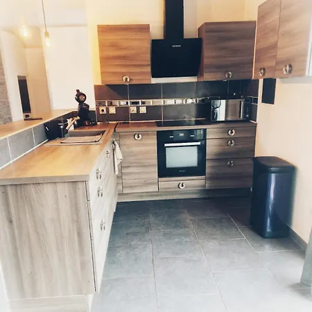 Semesterbostad Chalonnaise House 120m2 *