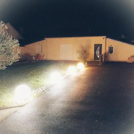 Chalonnaise House 120m2 Tatil Evi *